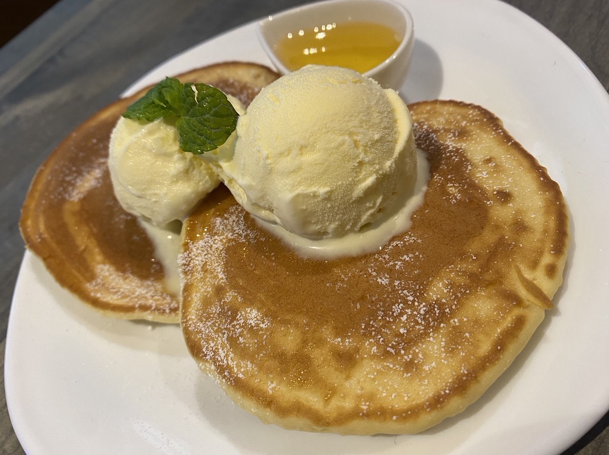 カフェの温かい雰囲気